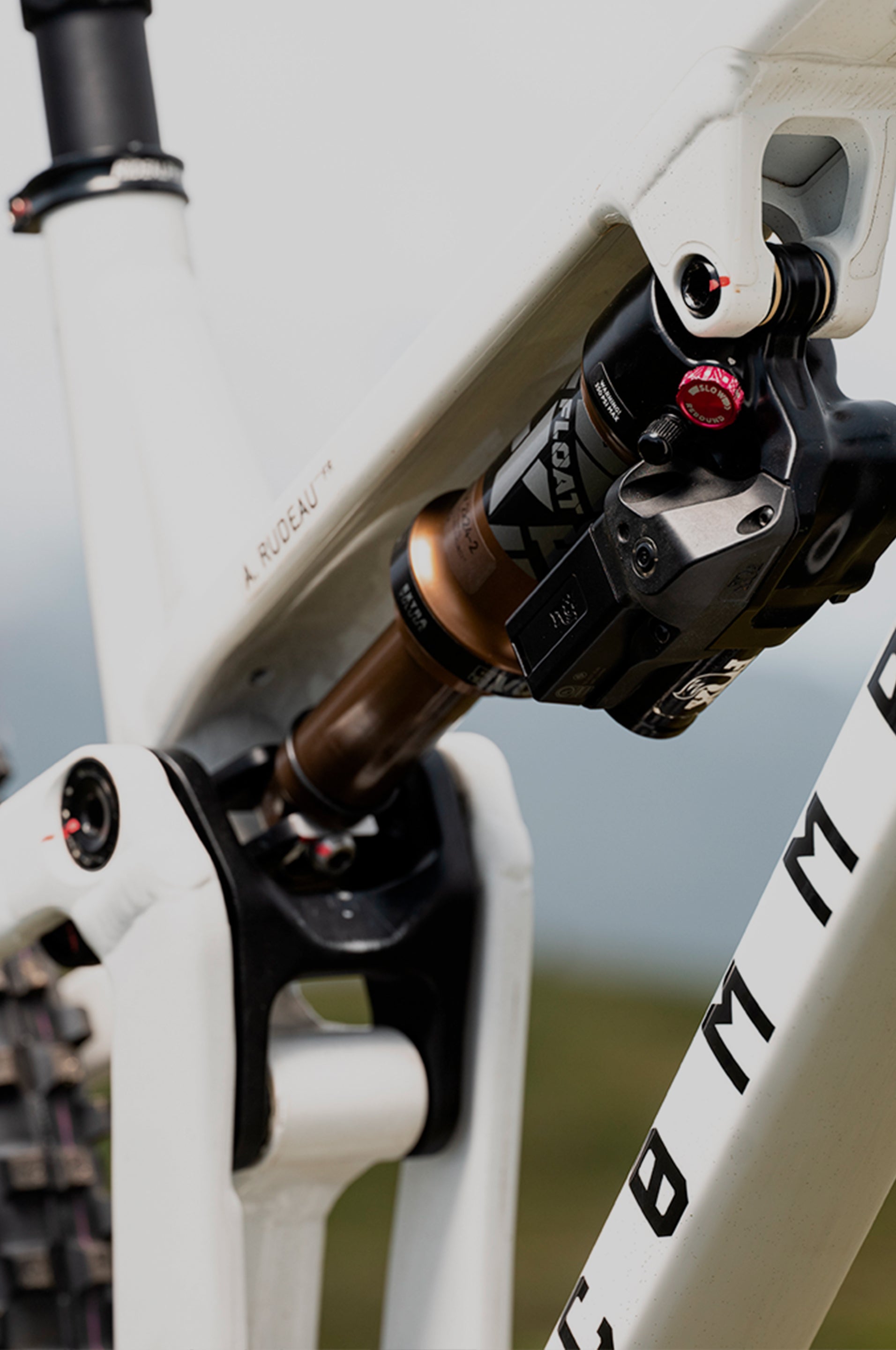 nueva pagina fox – Takumi Suspension SAC